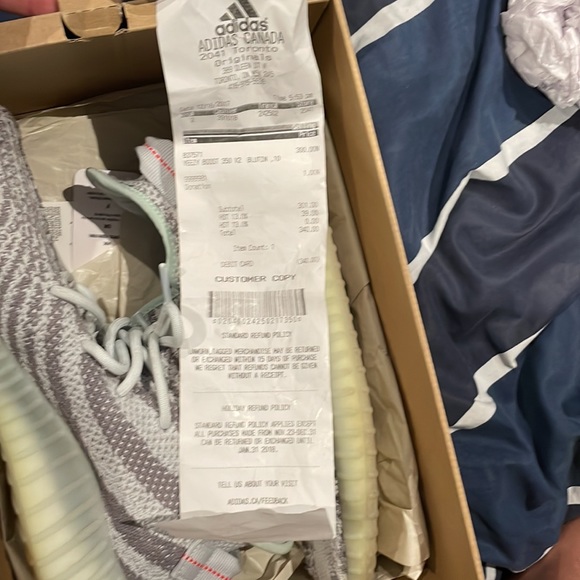 Yeezy 350 V2 blue tint. Size 10 - Picture 4 of 10